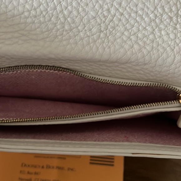 Dooney and bourke leather handbag - Picture 8 of 10